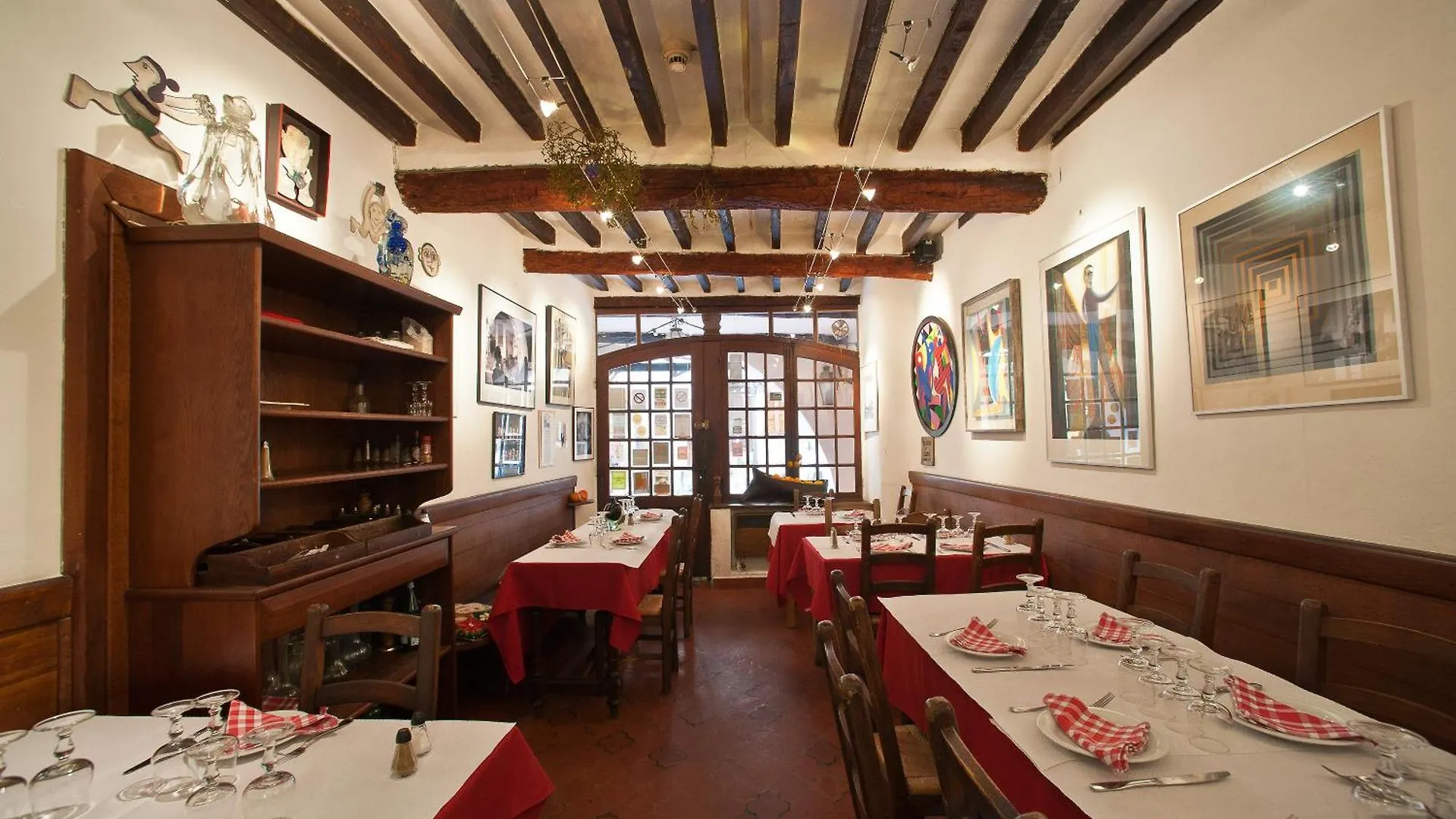 **  Hotel Les Arcades Biot France